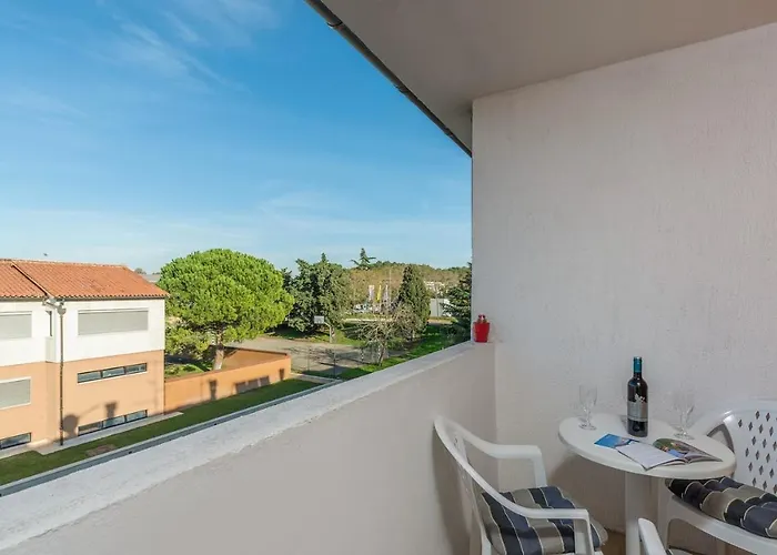 Apartman Bella With Balcony