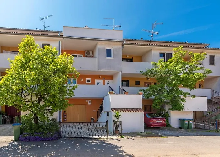 Bella With Balcony Apartment Poreč